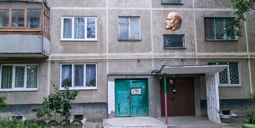 Большая ошибка: что пишут иностранные сми о сносе пятиэтажек в москве