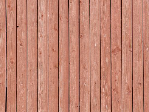 Деревянный забор: как защитить от гниения деревянные столбы