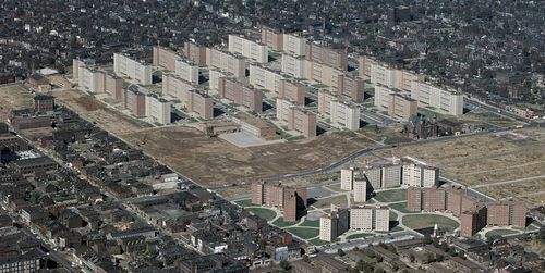 Лишние многоэтажки. как сносили массовое жилье в городах европы и сша