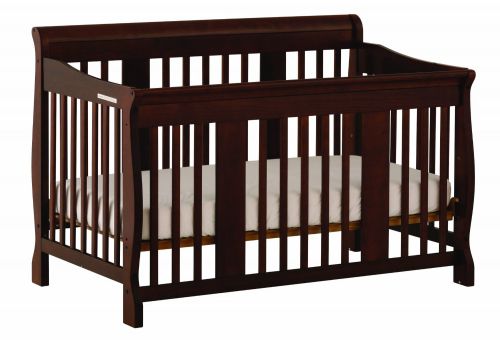 Выбор кроватки для малыша: на что обратить внимание